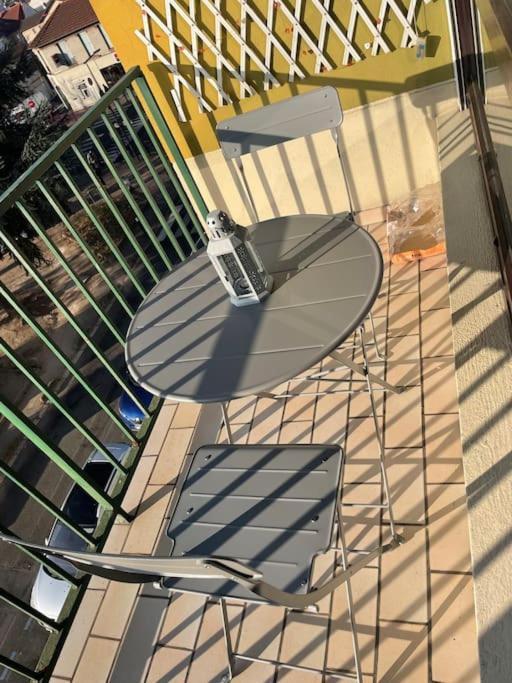 בזונס Comfy, Cosy, And Spacious Apartment Near Paris מראה חיצוני תמונה