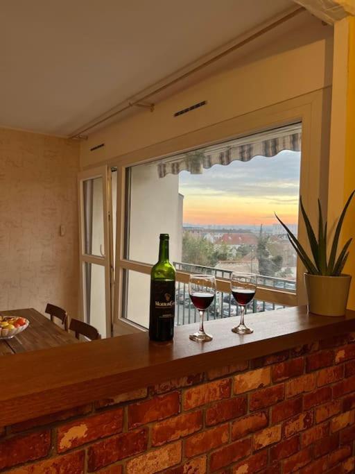 בזונס Comfy, Cosy, And Spacious Apartment Near Paris מראה חיצוני תמונה